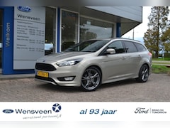 Ford Focus Wagon - 1.0T 125pk ECOBOOST ST-Line | trekhaak, privacy glass