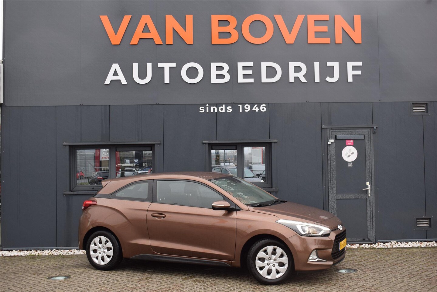 Hyundai i20 - 1.0 T-GDI Blue 100PK 3D Comfort met Navi - AutoWereld.nl