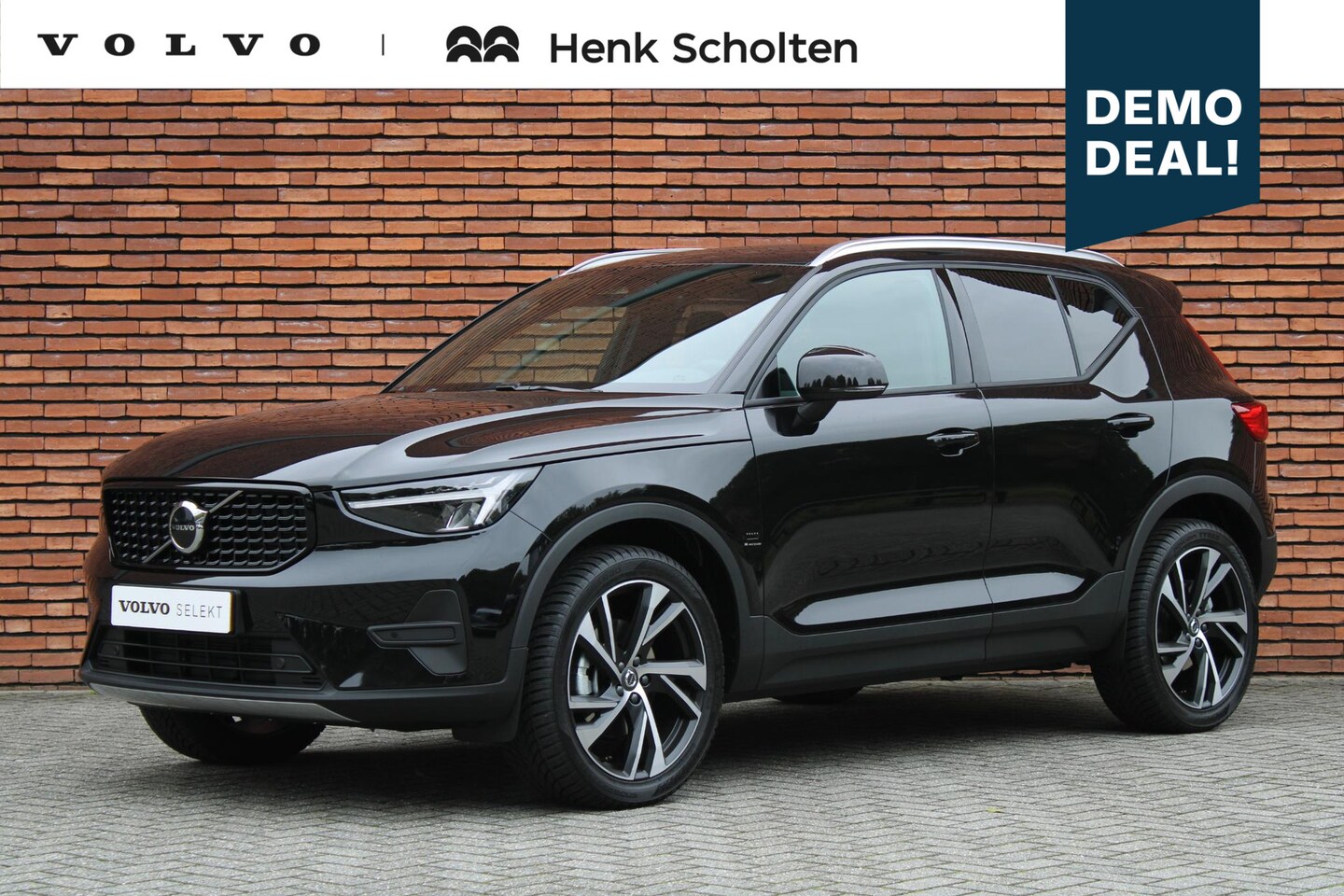 Volvo XC40 - B4 Business Edition | Stoelen voor verwarmbaar | Stuurwiel verwarmbaar | Harman Kardon gel - AutoWereld.nl