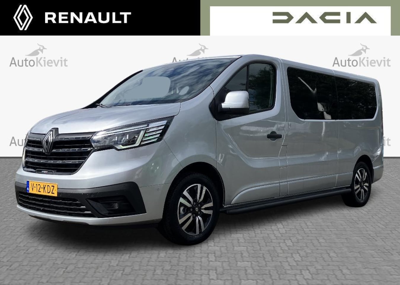 Renault Trafic - 2.0 Blue dCi EDC 170 T29 L2H1 Extra DC - 125th Anniversary - Dubbel Cabine / Alarm / Trekh - AutoWereld.nl