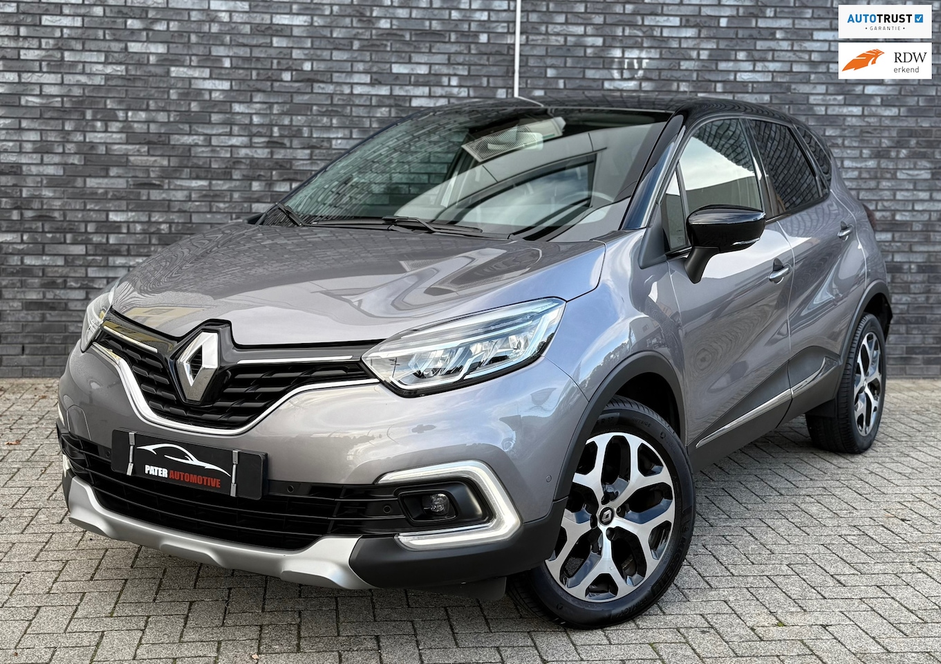 Renault Captur - 1.2 TCe Intens Aut|Camera|Blindspot|Cruise|Keyless|Navigatie|Trekhaak|Isofix - AutoWereld.nl