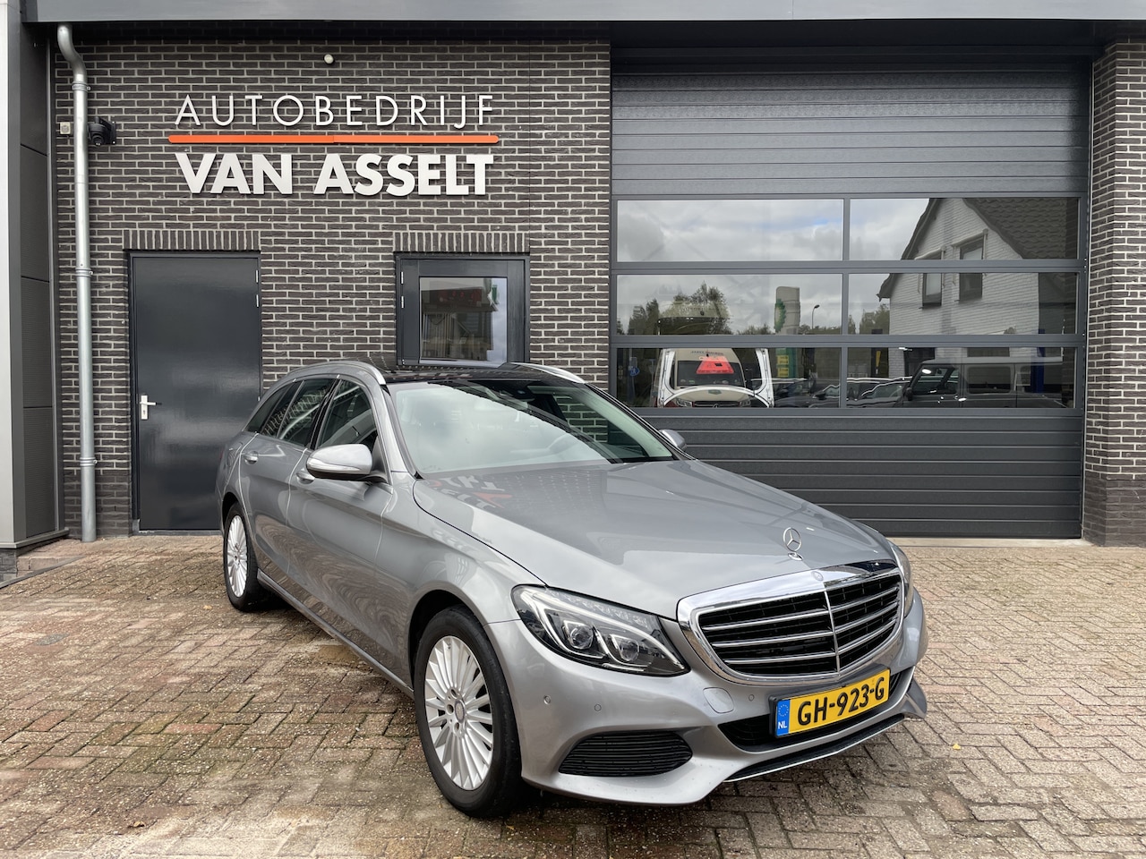 Mercedes-Benz C-klasse Estate - 180 Prestige Panoramadak , Navi , Led - AutoWereld.nl