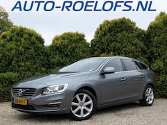 Volvo V60 - 2.0 T5 Nordic+ Automaat *Trekhaak*Navi