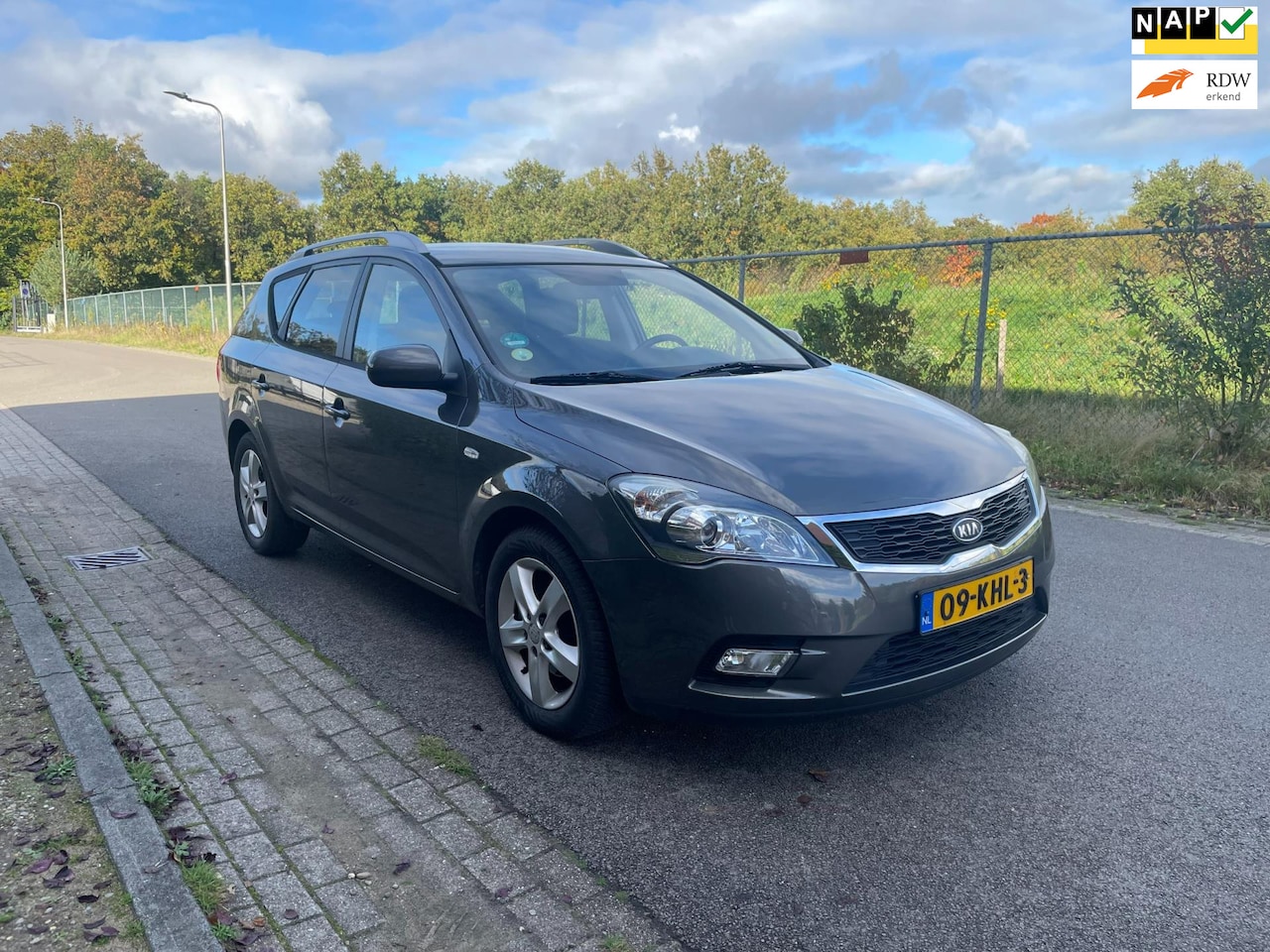 Kia Cee'd - 1.4 CVVT X-ecutive [Zeer |Nette Cee'd] - AutoWereld.nl