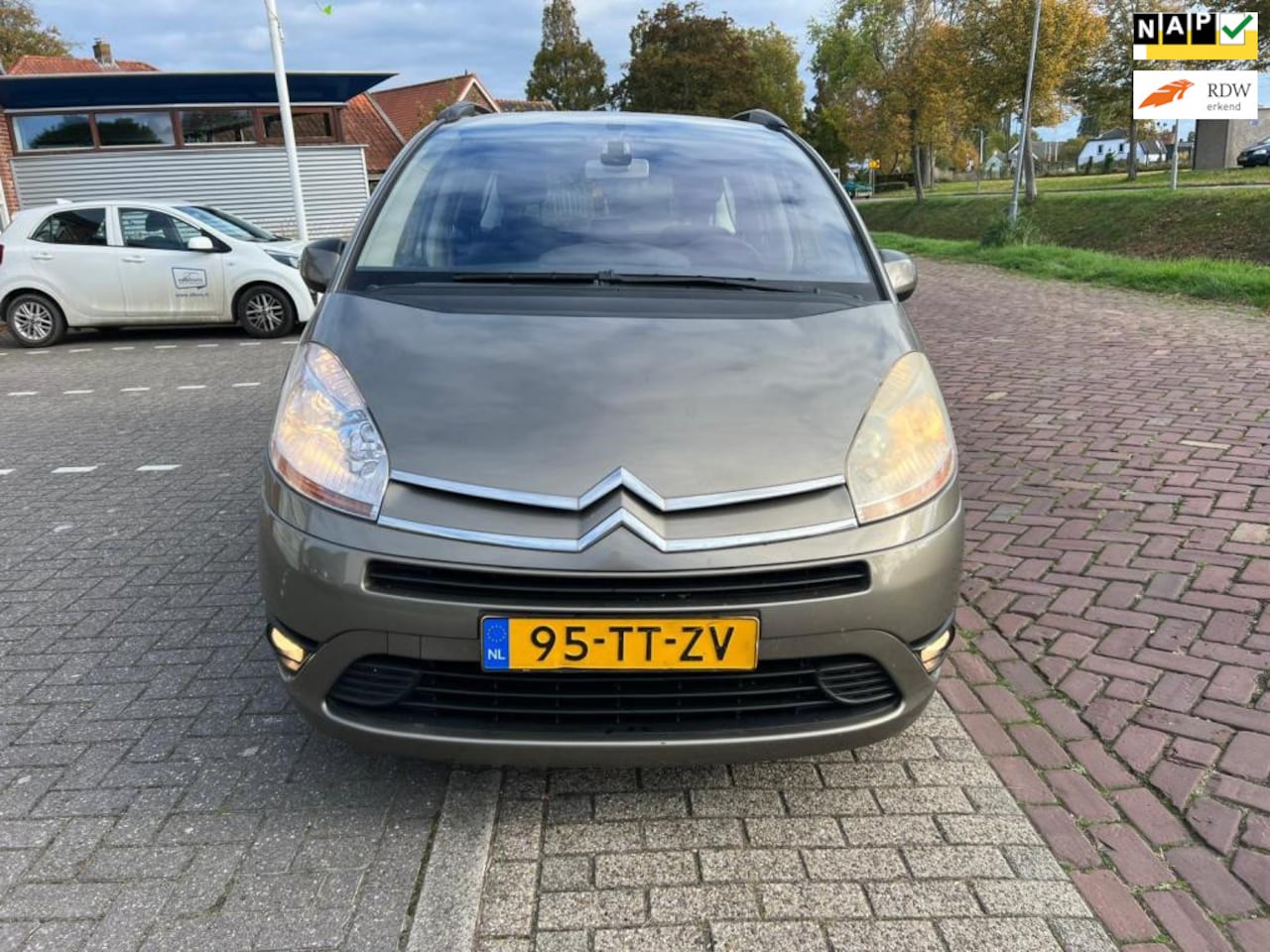 Citroën Grand C4 Picasso - 1.8-16V Ambiance 7p.|LESS TEKST | - AutoWereld.nl