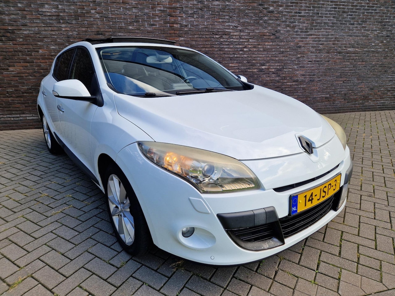 Renault Mégane - 2.0 Privilège automaat xenon leer panodak PDC - AutoWereld.nl