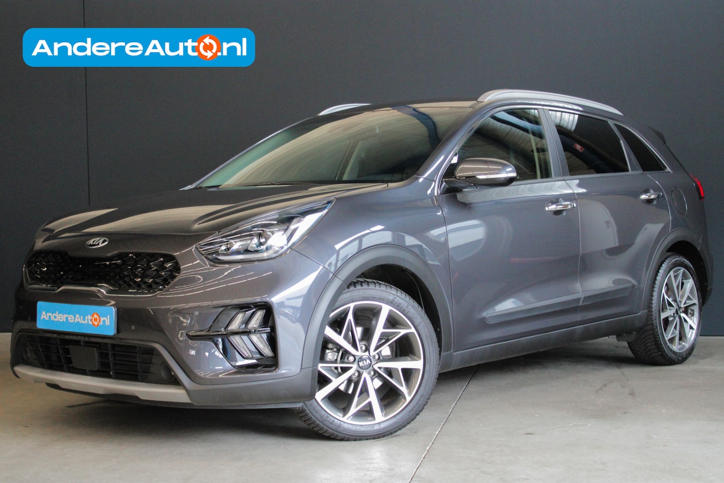 Kia Niro - 1.6 GDi Hybrid ExecutiveLine |leder|parkeersensoren|JBL|elek stoel|BSM|18" lichtmetalen ve - AutoWereld.nl