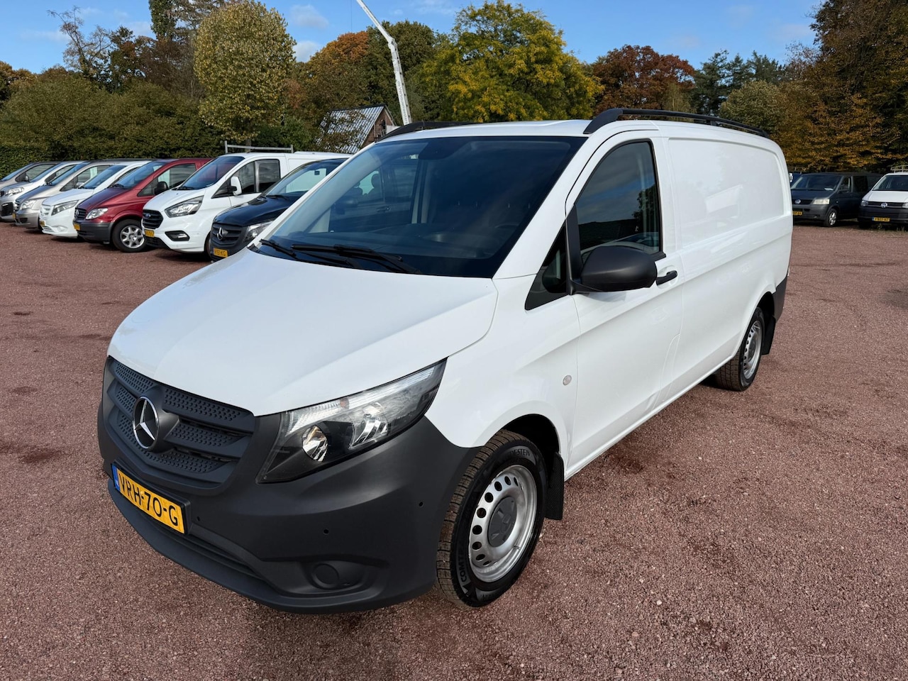 Mercedes-Benz Vito - 114 CDI L2H1 Automaat / Navi / Cruise / Camera - AutoWereld.nl