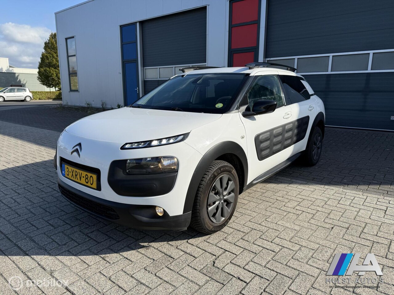 Citroën C4 Cactus - 1.6 BlueHDi Shine / Navi / Cruise / Camera / APK - AutoWereld.nl