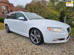 Volvo V70 - 1.6 T4 R-Edition XENON/leer/DAK/trekhaak