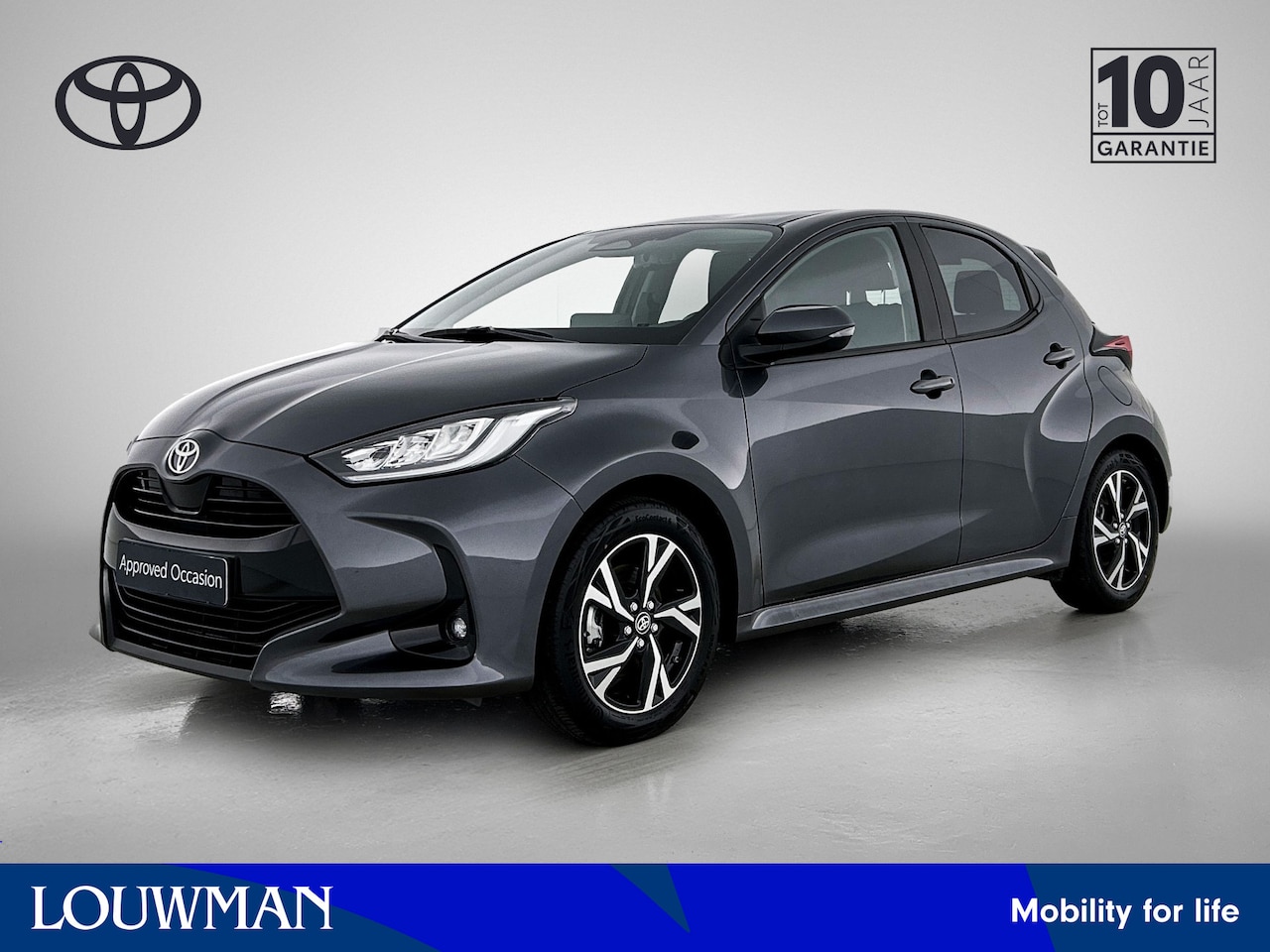 Toyota Yaris - 1.5 Hybrid 115 First Edition | Achteruitrijcamera | Lichtmetalen velgen | - AutoWereld.nl