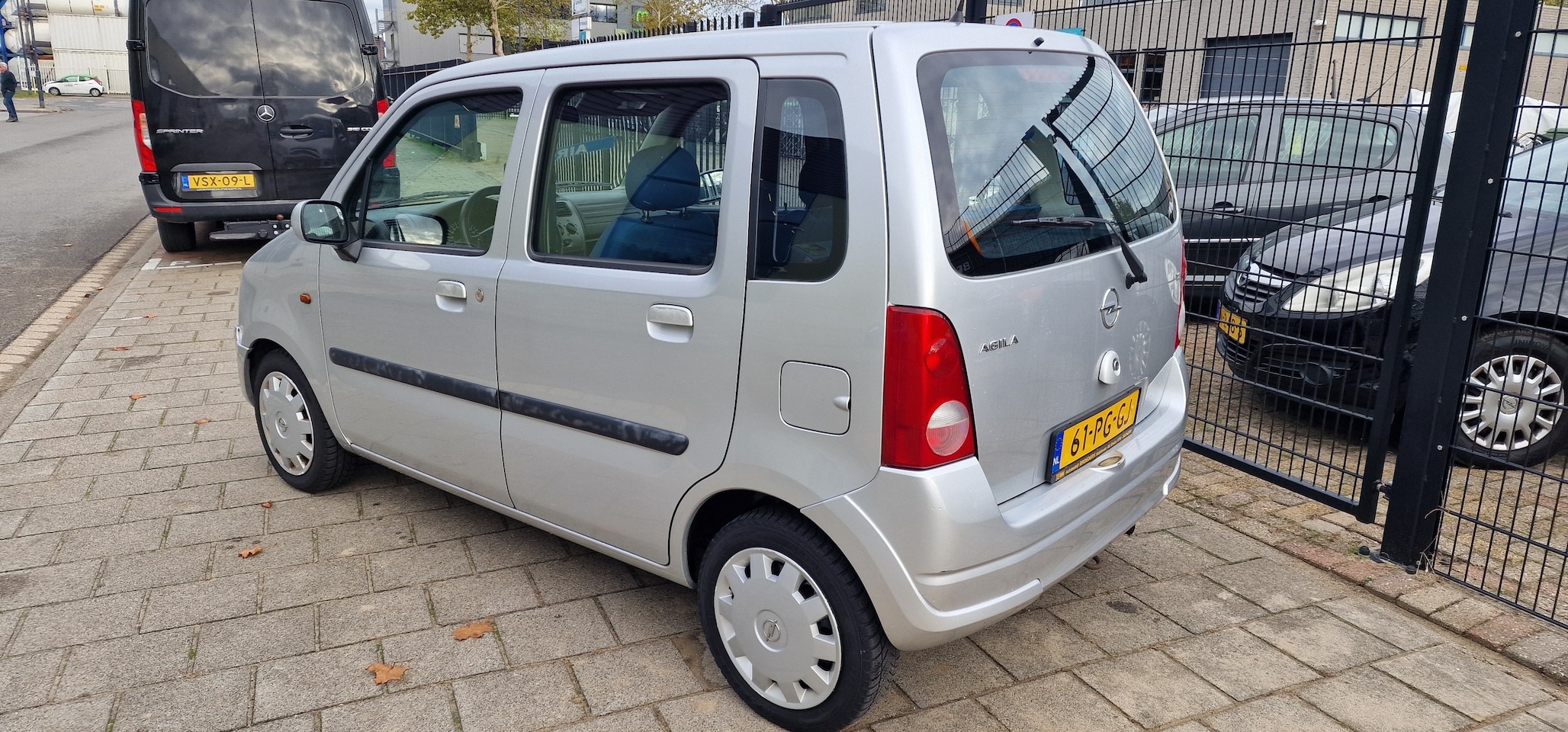 Opel Agila - 1.2-16V Enjoy