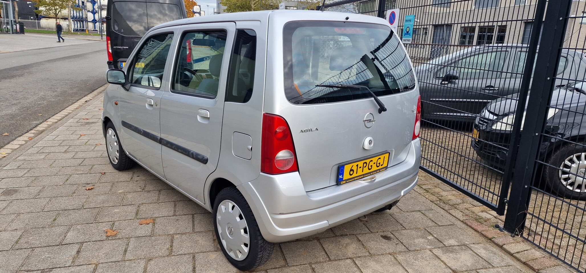 Opel Agila - 1.2-16V Enjoy