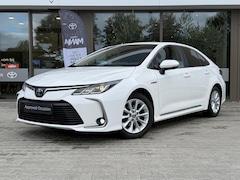 Toyota Corolla - 1.8 Hybrid Business | Trekhaak | Navigatie | bleutooth