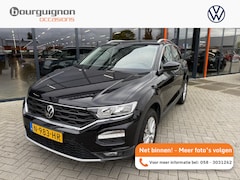 Volkswagen T-Roc - 1.0 TSi 110 Pk Style | Trekhaak | Adaptive Cruise | Navigatie | CarPlay | ECC | Parkeersen
