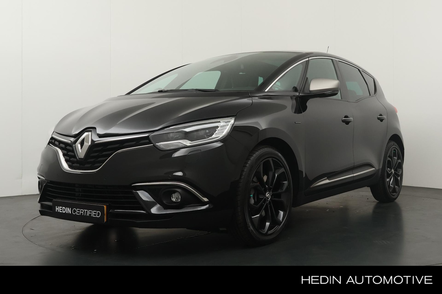 Renault Scénic - 1.3 140pk Black Edition Automaat | Trekhaak 1800KG | Stoelverwarming | Navigatie | Parkeer - AutoWereld.nl