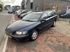 Volvo V70 - 2.4 Comfort Line Trekhaak Boekjes Leder