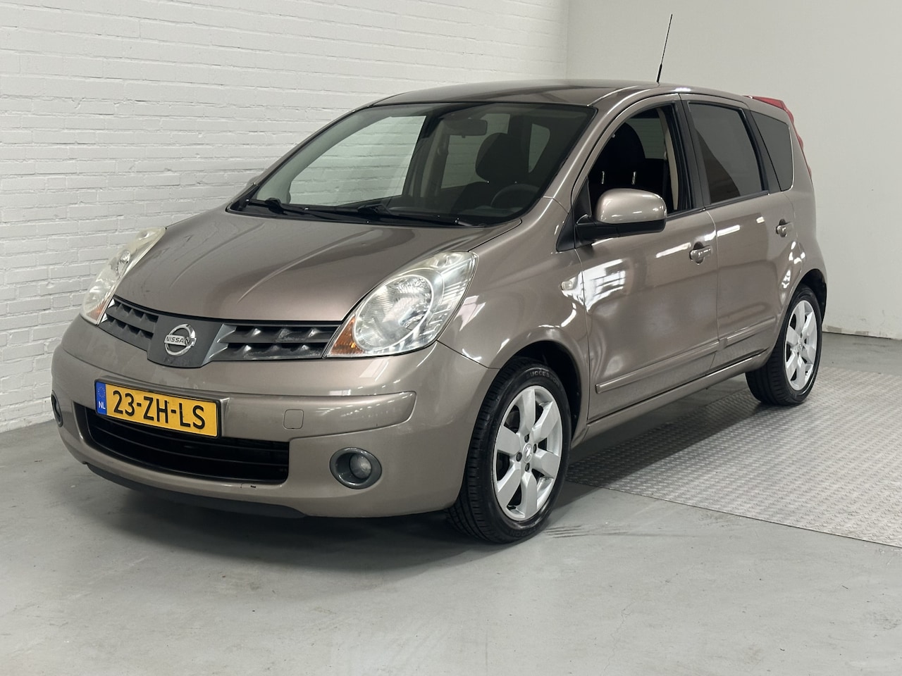 Nissan Note - 1.6 Acenta AIRCO / ELK.PAKKET /TREKHAAK / DEaleronderhouden!!!! - AutoWereld.nl