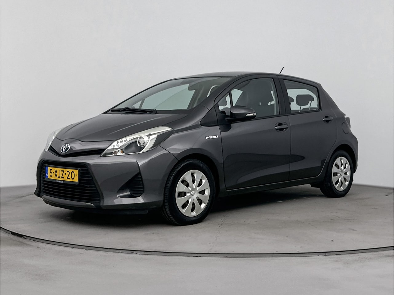 Toyota Yaris - 1.5 Full Hybrid Aspiration | Climate control | Achteruitrijcamera - AutoWereld.nl