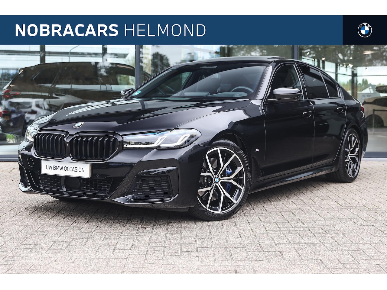 BMW 5-serie - 530i High Executive M Sport Automaat / Schuif-kanteldak / Laserlight / Comfort Access / He - AutoWereld.nl