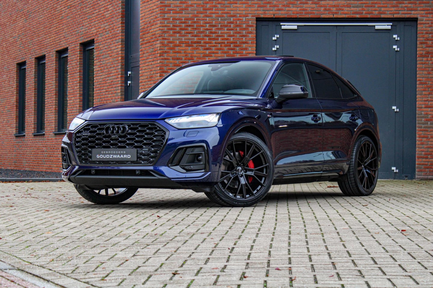 Audi Q5 Sportback - 55 TFSI e S edition | Pano | Luchtvering | Head-up | Stuurverw. | Trekhaak - AutoWereld.nl