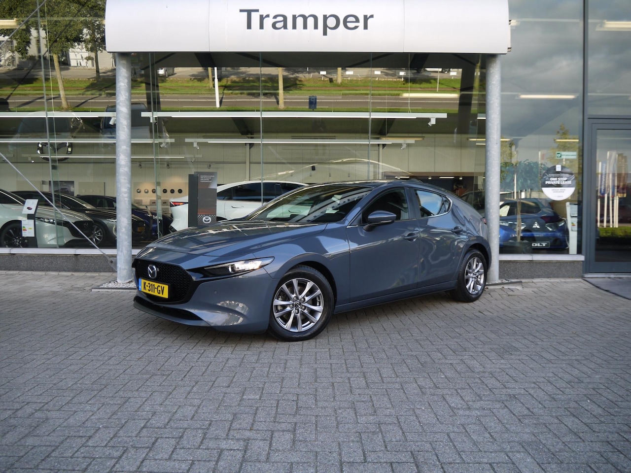 Mazda 3 - 2.0 e-SkyActiv-X M Hybrid 180 Comfort met Bose|Trekhaak|Rijklaar - AutoWereld.nl