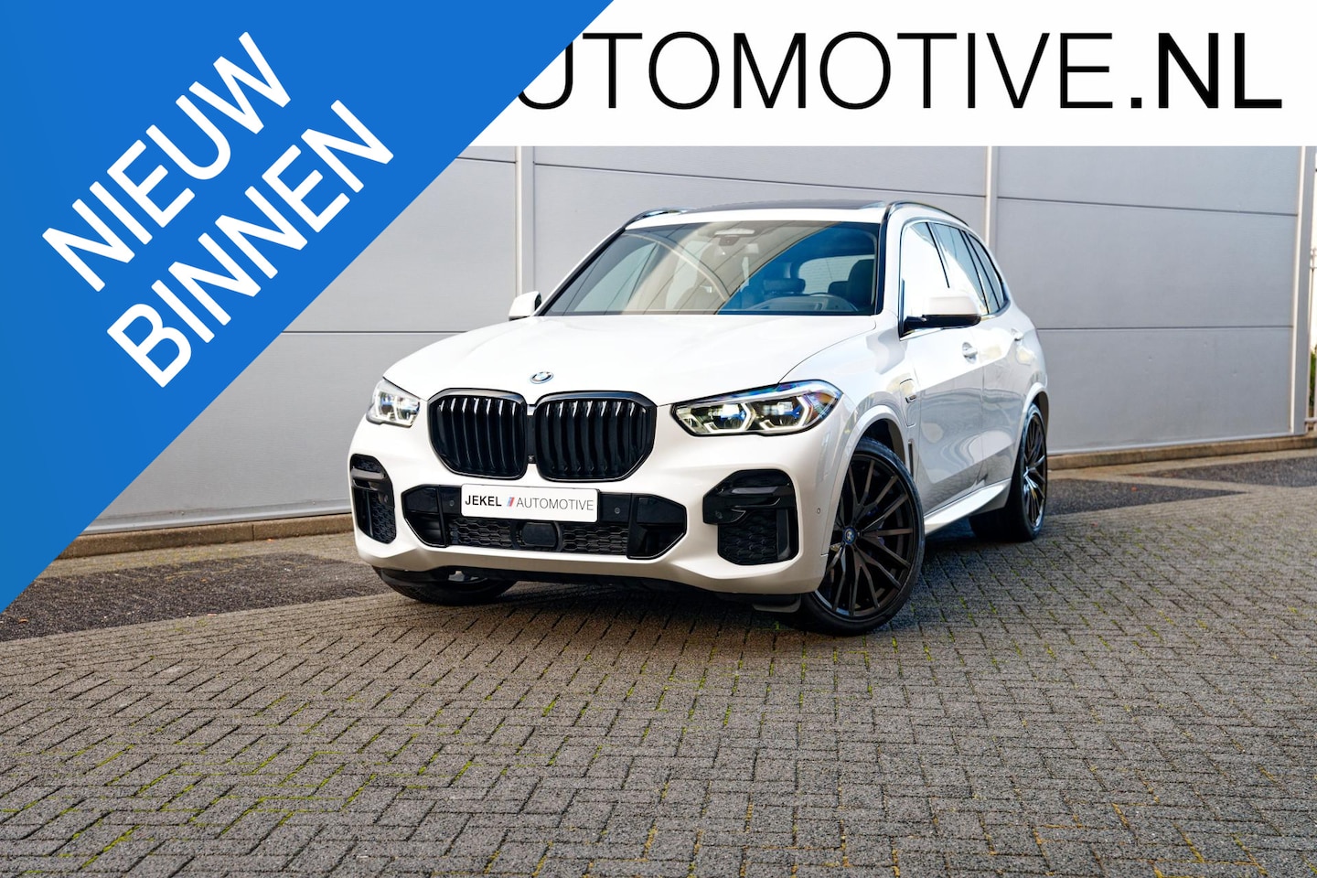 BMW X5 - xDrive45e M-Sport Bowers & Wilkens, Panoramadak, 22" LM, HUD, Trekhaak, enz - AutoWereld.nl