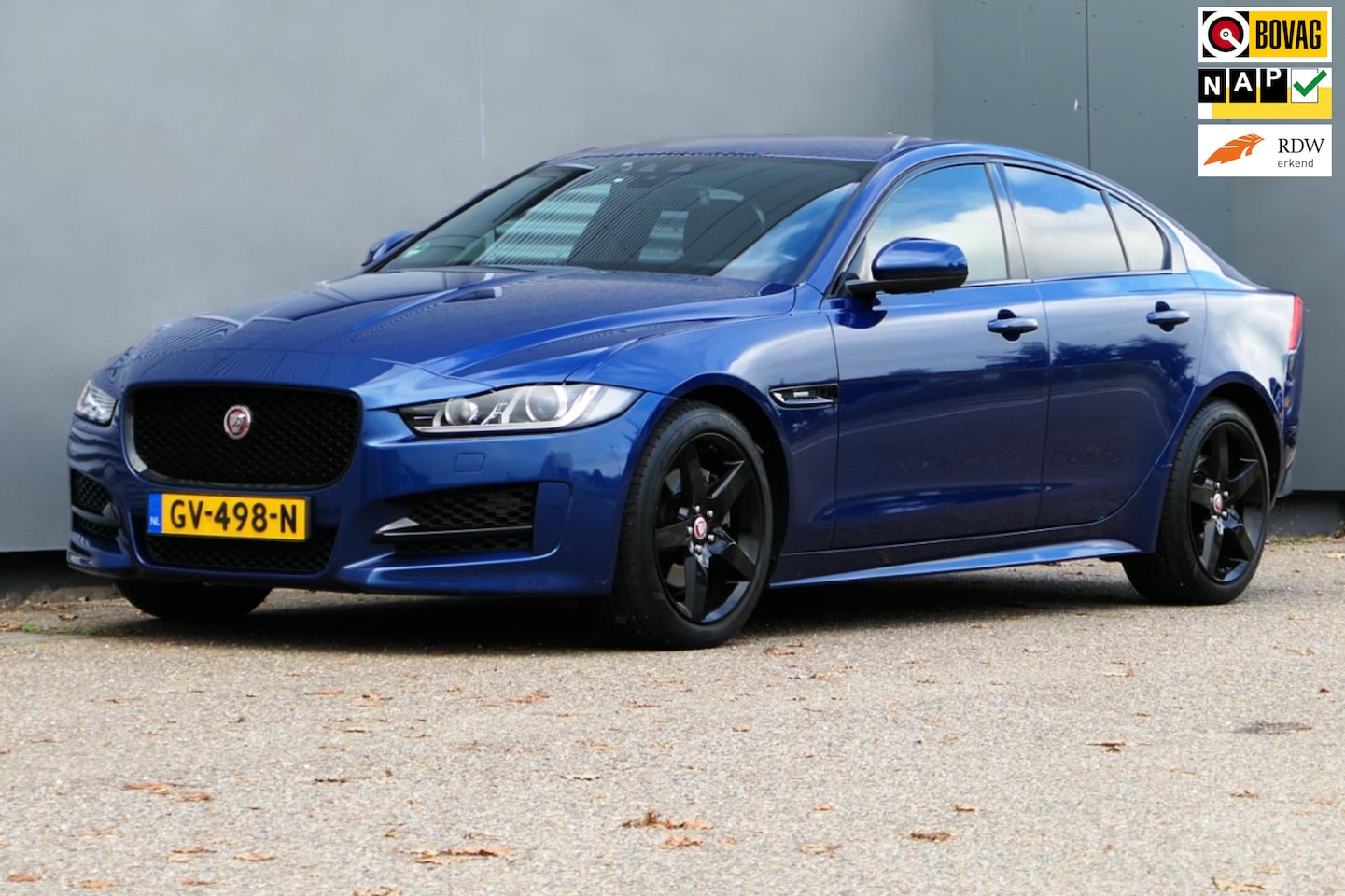 Jaguar XE - 2.0 D R-Sport NAP Automaat Meridian Navi LED Clima Dealer onderhouden - AutoWereld.nl