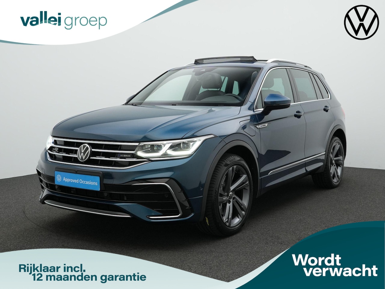 Volkswagen Tiguan - 1.4 TSI eHybrid R-Line Business+ | Panoramadak | IQ Light | Trekhaak | Lederen bekleding ‘ - AutoWereld.nl
