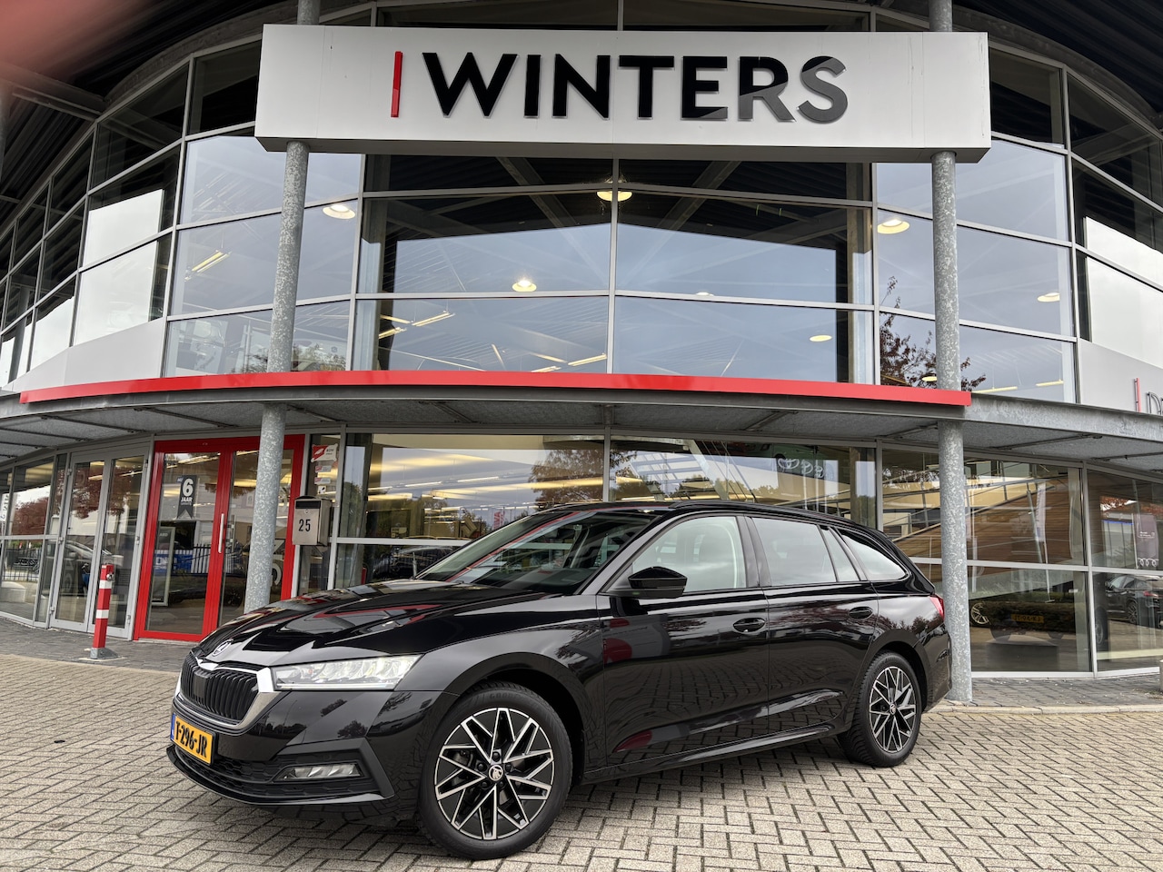 Skoda Octavia Combi - 1.0 TSI Business Edition Plus 1.0 TSI Business Edition Plus - AutoWereld.nl