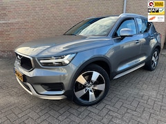 Volvo XC40 - 2.0 T4 Momentum