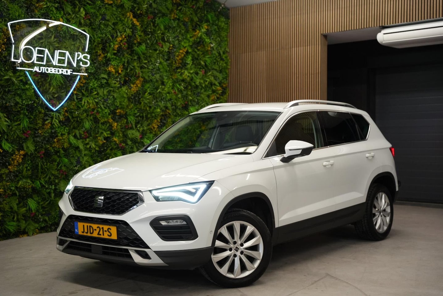 SEAT Ateca - 1.5 TSI Xperience / Beats / CarPlay / Camera - AutoWereld.nl