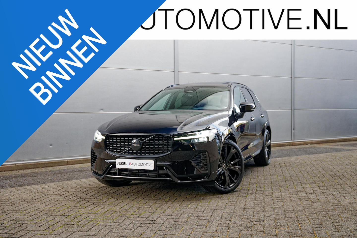 Volvo XC60 - 2.0 T8 Plug-in hybrid AWD Ultimate Black Edition Luchtvering, Trekhaak, 21", Panoramadak - AutoWereld.nl