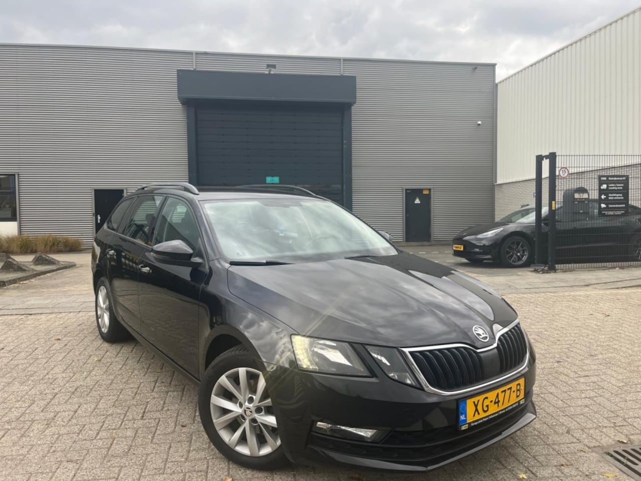 Skoda Octavia Combi - 1.6 TDI Navigatie|Carplay Euro6 2018 - AutoWereld.nl