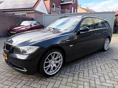BMW 3-serie Touring - 320i Dynamic Executive