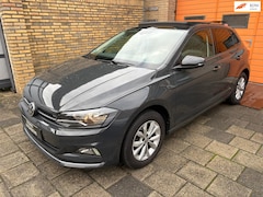 Volkswagen Polo - 1.0 TSI Comfortline Business