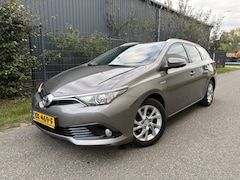 Toyota Auris Touring Sports - 1.8 Hybrid Dynamic / AUTOMAAT / NAVI / CRUISE