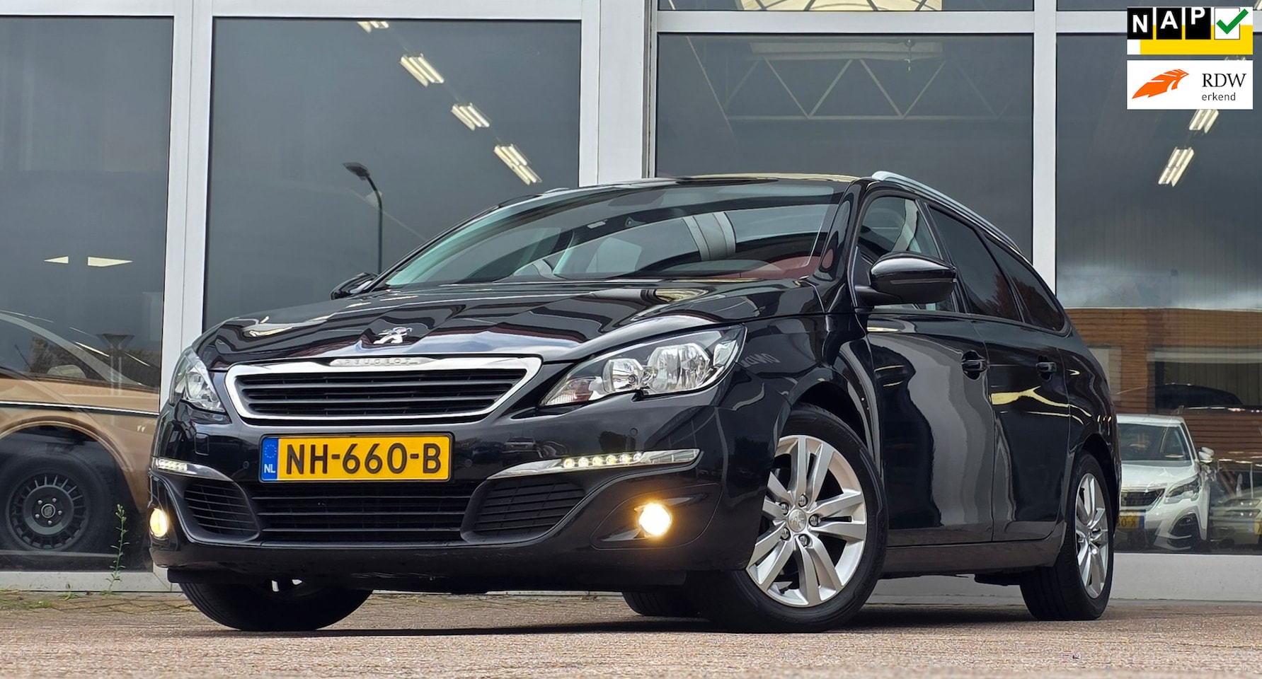 Peugeot 308 SW - 1.6 BlueHDI Blue Lease Executive Trekhaak Pano Mooi! - AutoWereld.nl