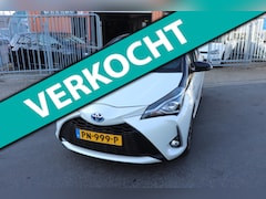 Toyota Yaris - 1.5 Hybrid Bi-Tone inc 1 jaar garantie