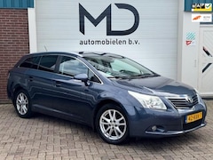 Toyota Avensis Wagon - 2.0 VVTi Business / Automaat / Trekhaak