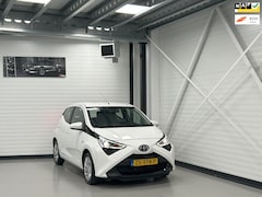 Toyota Aygo - 1.0 VVT-i X-PLAY LIMITED CarPlay/Android/Camera/ LED/MultiMedia/Touchscreen/ El.ramen/El.s