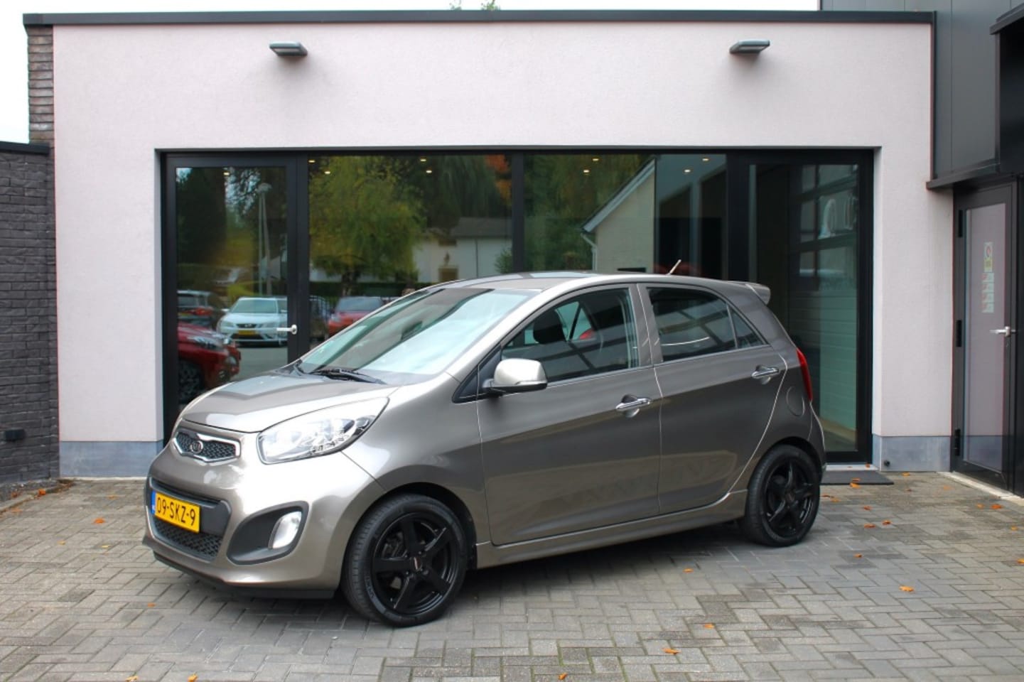 Kia Picanto - 1.2 CVVT COMFORT P. Advertentie wordt nog compleet gemaakt. - AutoWereld.nl