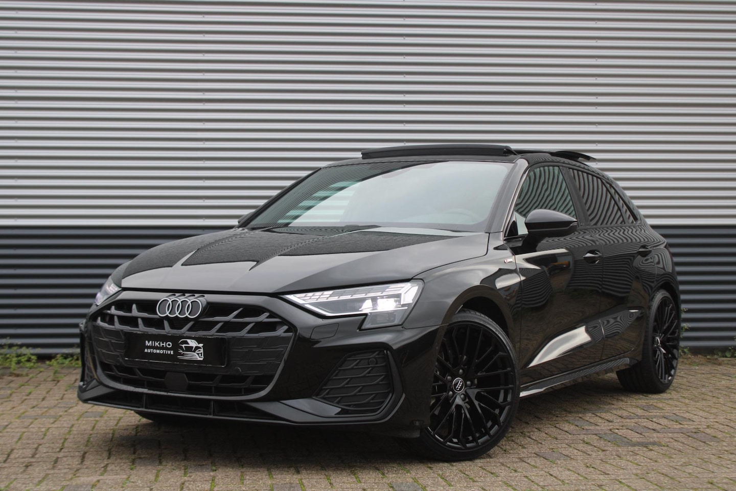 Audi A3 Sportback - 35 TFSI |3x S-Line | PANO| Matrix | Sfeerverlichting | Dode hoek | Camera | Apple carplay - AutoWereld.nl