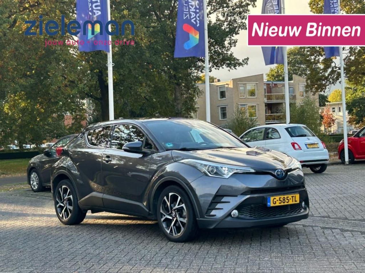 Toyota C-HR - 1.8 Hybrid Dynamic Sport Automaat - Navi, Camera, Cruise, Clima, Stoelverw. - AutoWereld.nl