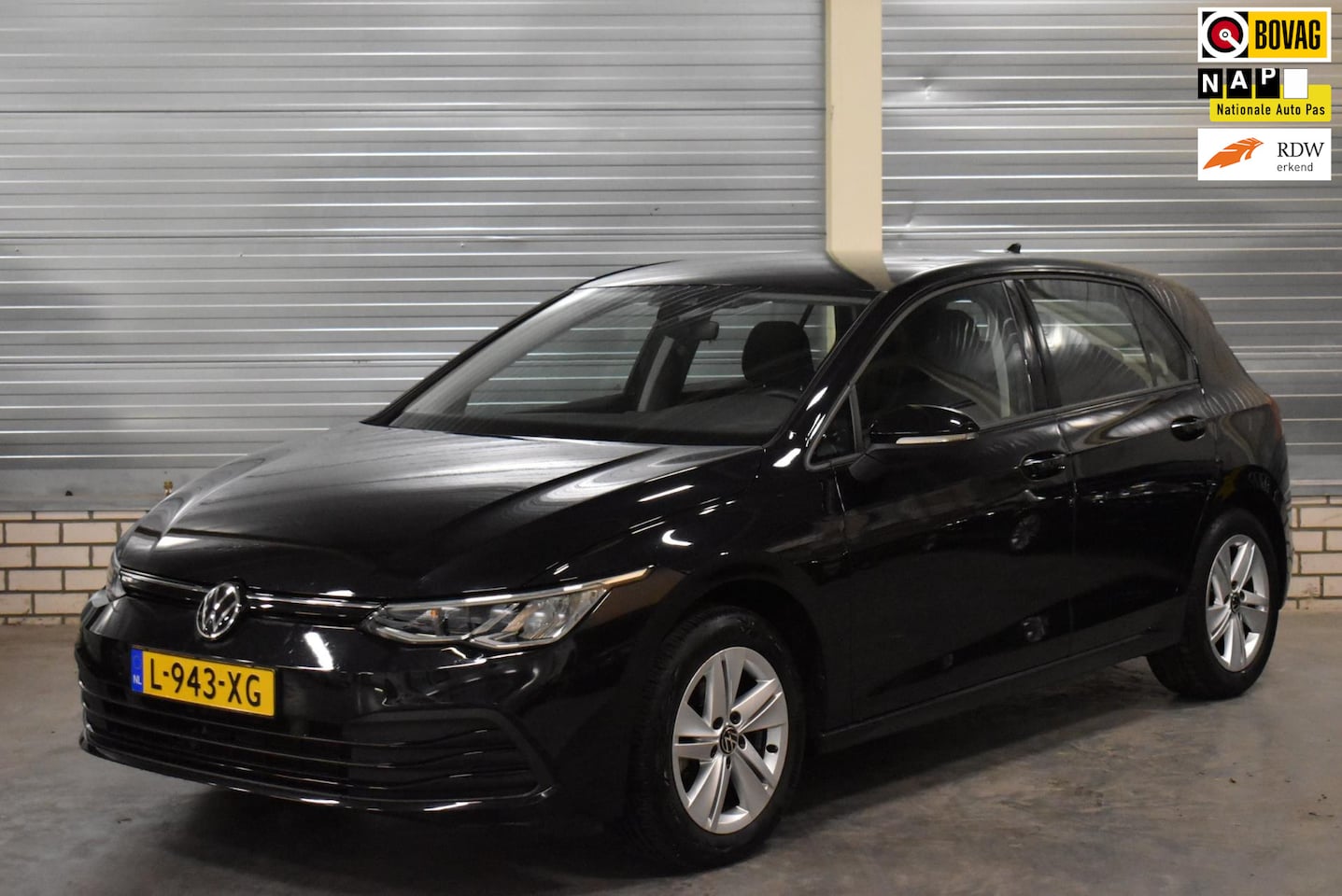 Volkswagen Golf - 1.0 TSI Life + Led koplampen|Virtual Cockpit|Parkeersensoren|Sfeerverlichting|Apple-Carpla - AutoWereld.nl