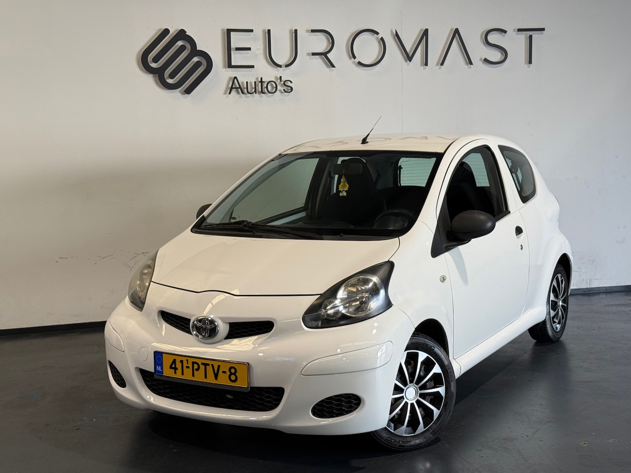 Toyota Aygo - 1.0-12V Access 1.0-12V Access Nieuwe Apk - AutoWereld.nl