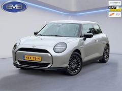 MINI Cooper - E Essential 40.7 kWh NIEUW 28-07-2025, achteruitrijcamera , 17 inch, nieuw prijs € 3186,