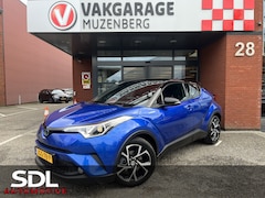 Toyota C-HR - 1.8 Hybrid Bi-Tone // NAVI // CAMERA // DODENHOEK SENSOR // TREKHAAK // ADAPTIVE CRUISE //