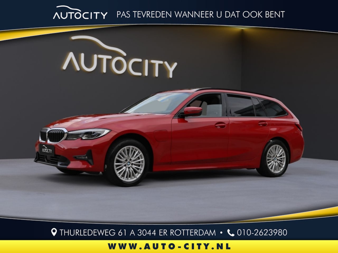 BMW 3-serie Touring - 330 e Sport Line Invidual l Laser l Pano l 360 Camera - AutoWereld.nl