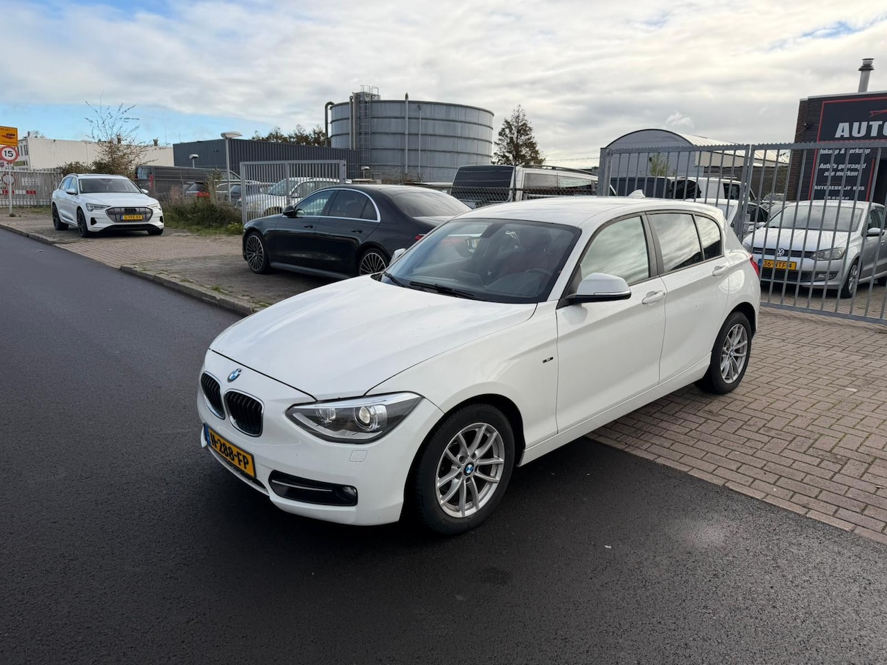 BMW 1-serie - 116d AUTOMAAT - AutoWereld.nl